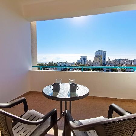 Off Course Seaview Apartment Larnaca Exteriör bild